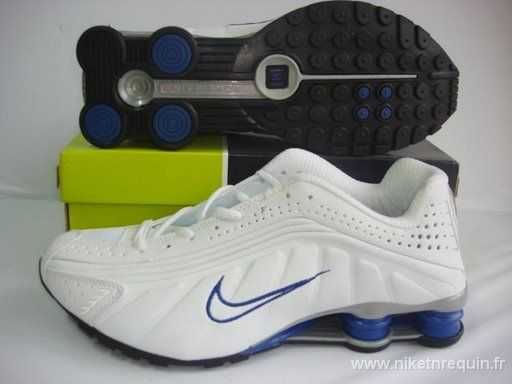 Nike Shox R4 Baskets Blanc Marine